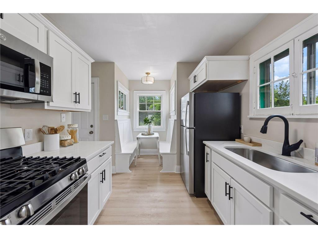 792 Charles Avenue Saint Paul MN 55104 7103708 image7