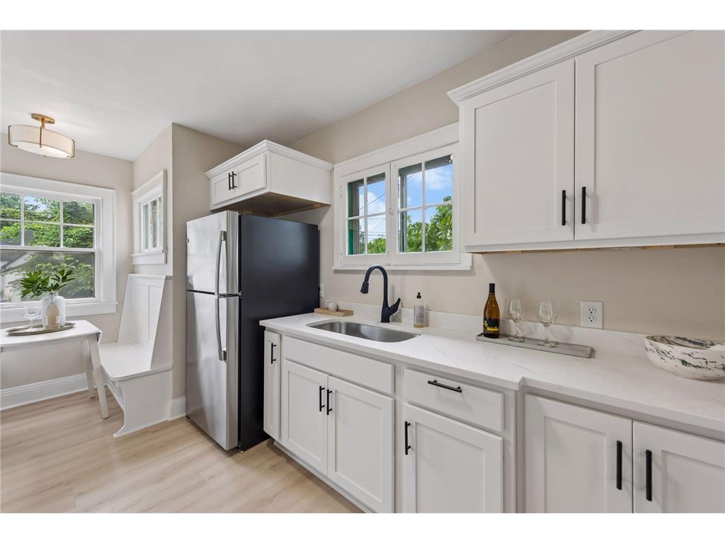792 Charles Avenue Saint Paul MN 55104 7103708 image8