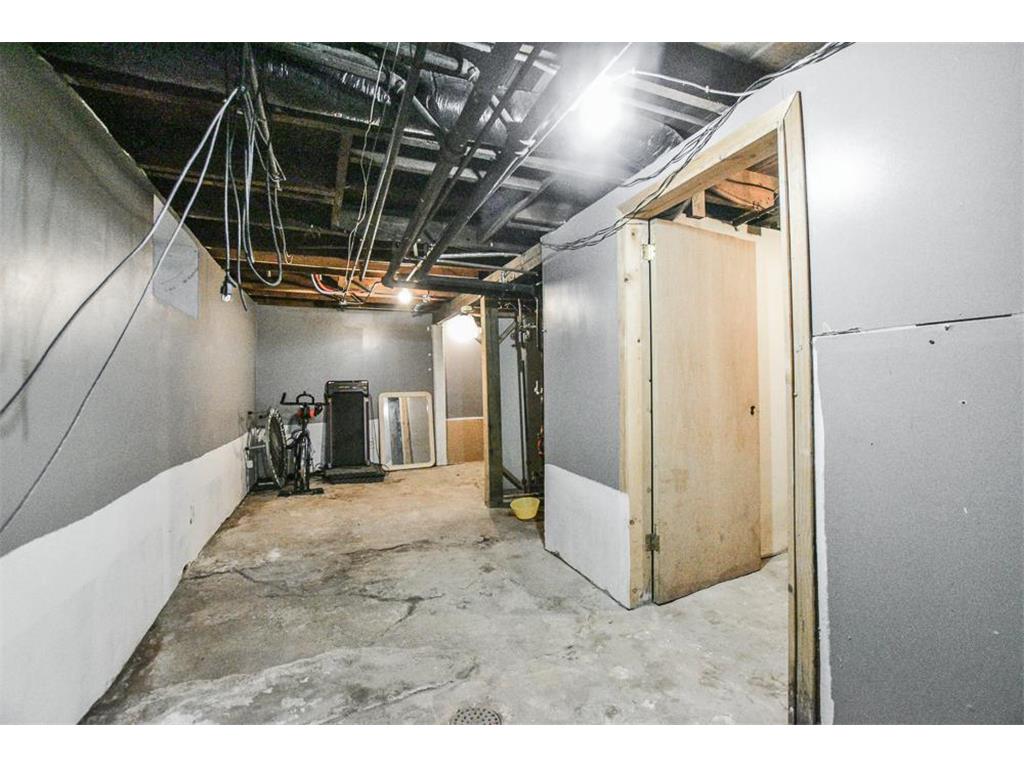 792 Cook Avenue E Saint Paul MN 55106 7086362 image19