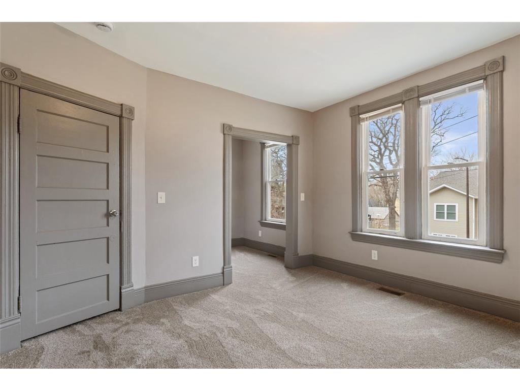 792 Duluth Street Saint Paul MN 55106 7055417 image8