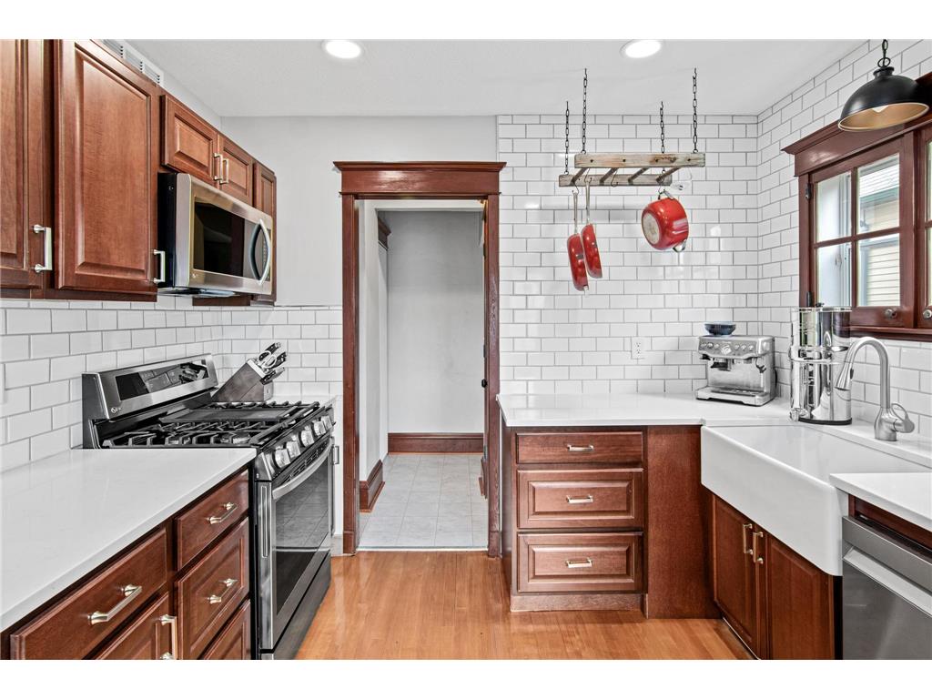 792 Smith Avenue S Saint Paul MN 55107 7094746 image18