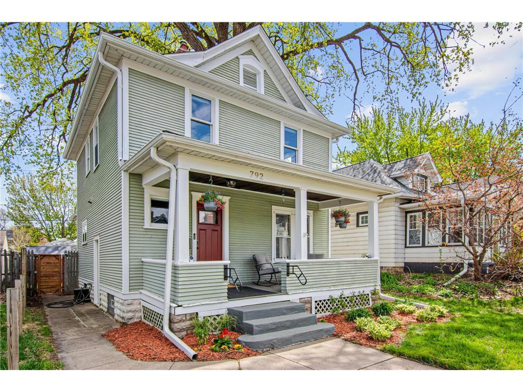 792 Smith Avenue S Saint Paul MN 55107 7110472 image1