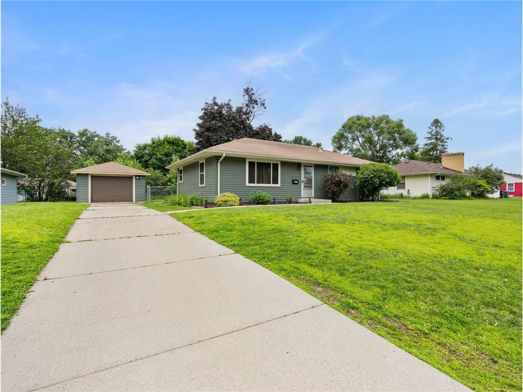 7920 Clinton Avenue S Bloomington MN 55420 6739383 image1