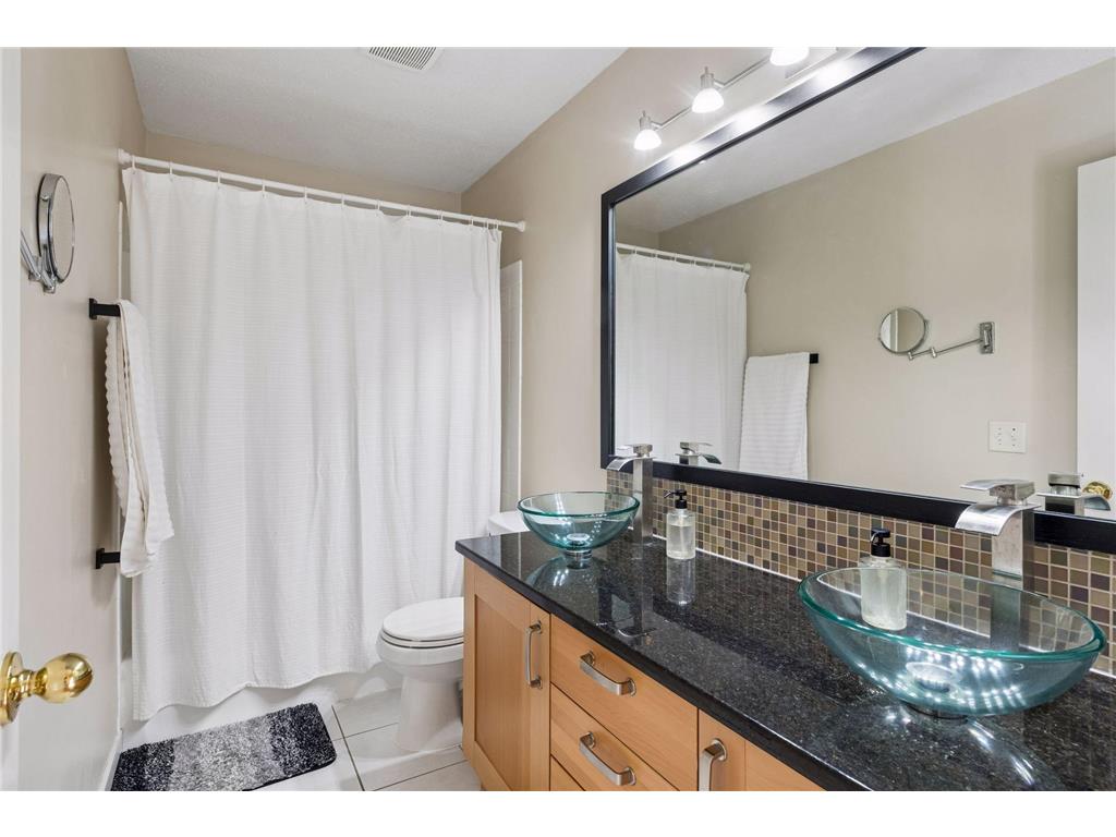 7920 W 107th Street Circle Bloomington MN 55438 7075829 image22