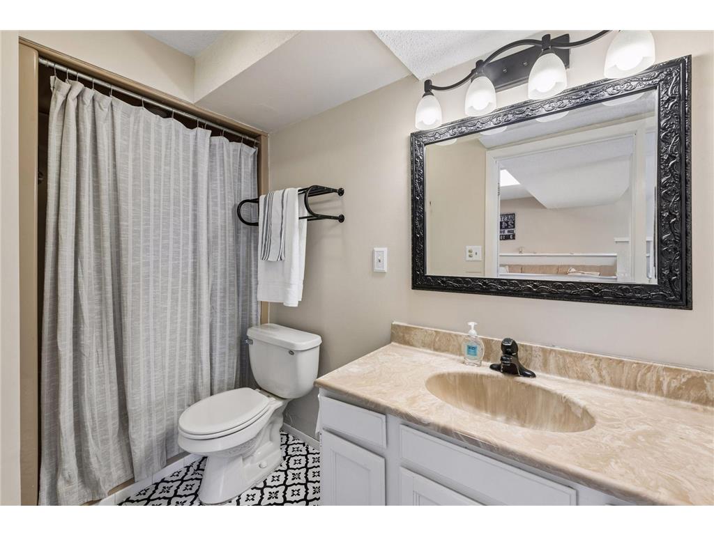 7920 W 107th Street Circle Bloomington MN 55438 7075829 image29