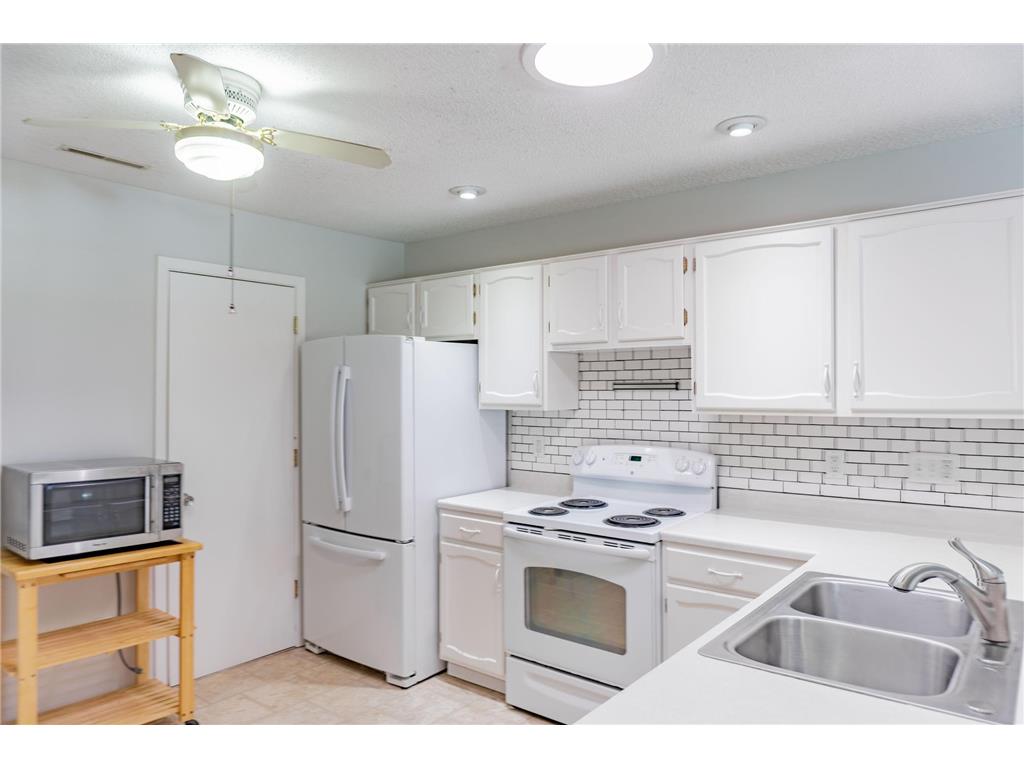 7922 Timber Lake Drive Eden Prairie MN 55347 - Mitchell 7037082 image20