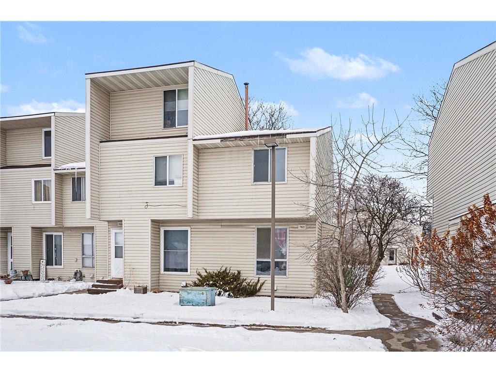 7922 Yates Avenue N Brooklyn Park MN 55443 7002978 image1