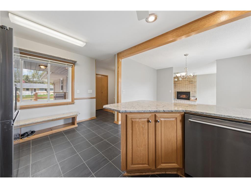 7925 29th Avenue N New Hope MN 55427 7067915 image8