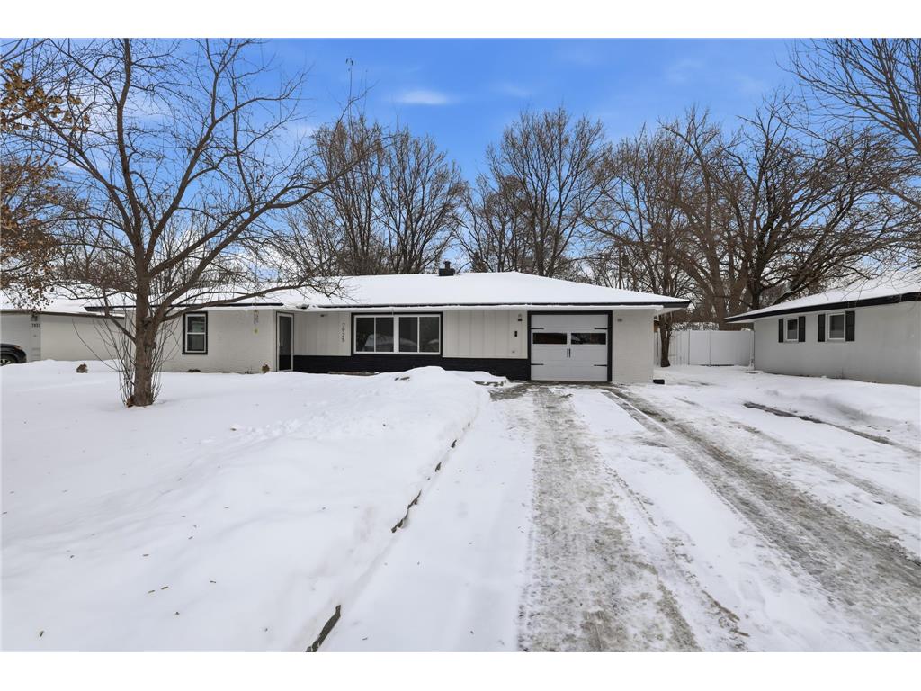 7925 6th Street NE Spring Lake Park MN 55432 7005295 image1