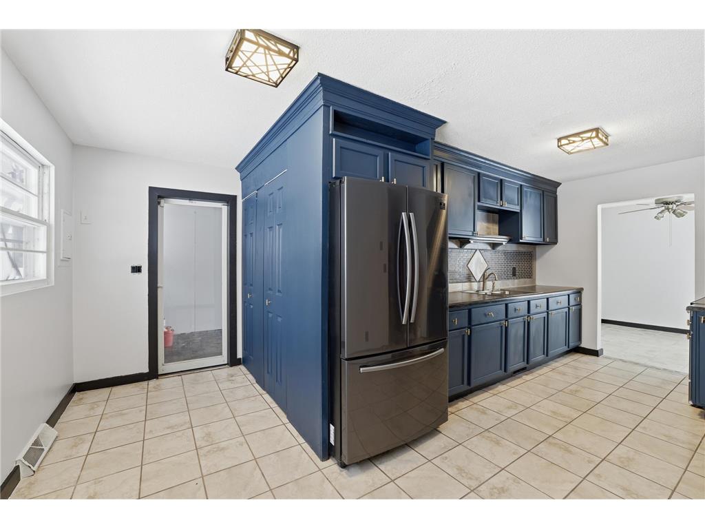 7925 6th Street NE Spring Lake Park MN 55432 7005295 image20