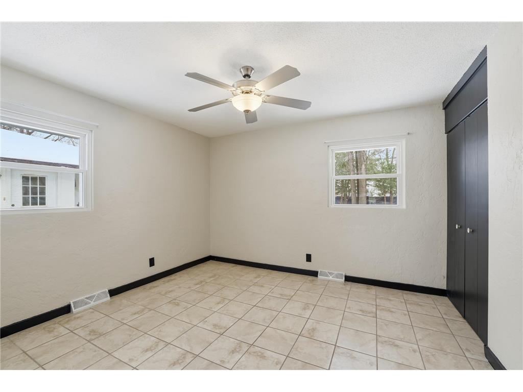 7925 6th Street NE Spring Lake Park MN 55432 7005295 image7