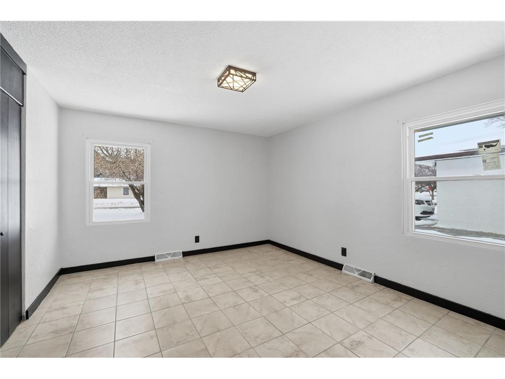 7925 6th Street NE Spring Lake Park MN 55432 7005295 image9