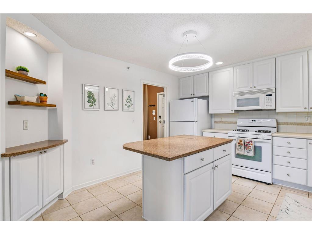 7930 Golden Valley Road #10 Golden Valley MN 55427 7070506 image12