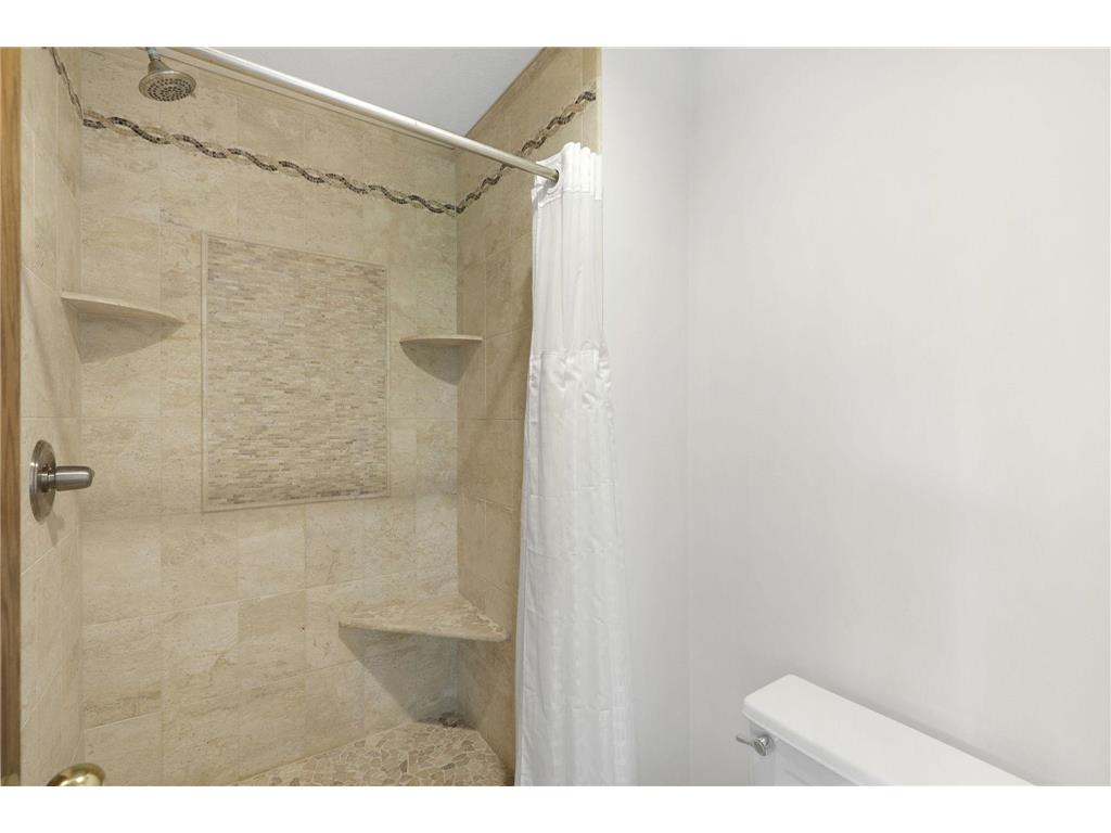 7930 Rhode Island Circle Bloomington MN 55438 7007532 image32