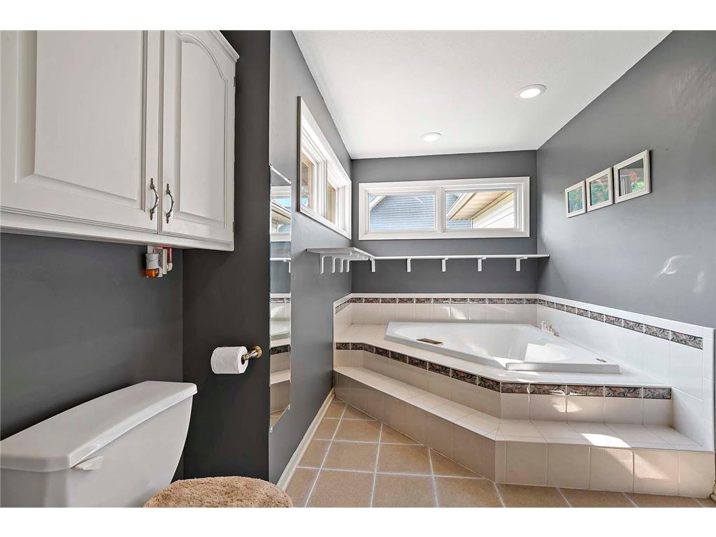 7937 9th Street Court N Oakdale MN 55128 7100516 image19