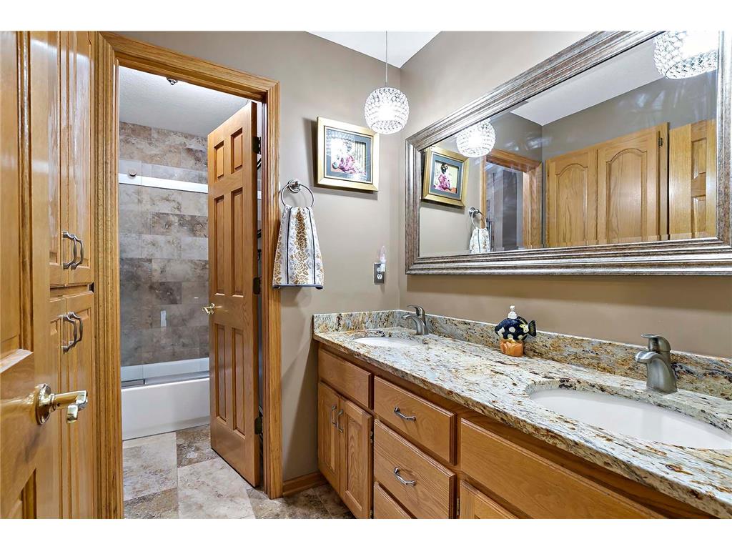 7937 9th Street Court N Oakdale MN 55128 7100516 image22