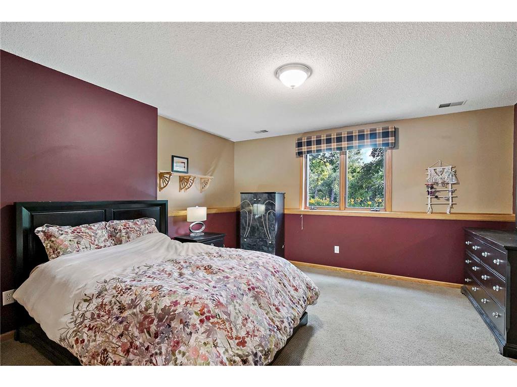 7937 9th Street Court N Oakdale MN 55128 7100516 image28