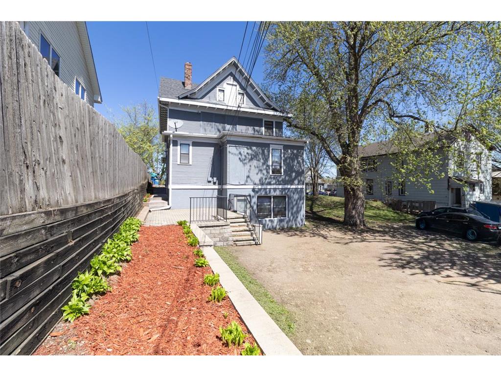 794 Case Avenue Saint Paul MN 55106 7056541 image21