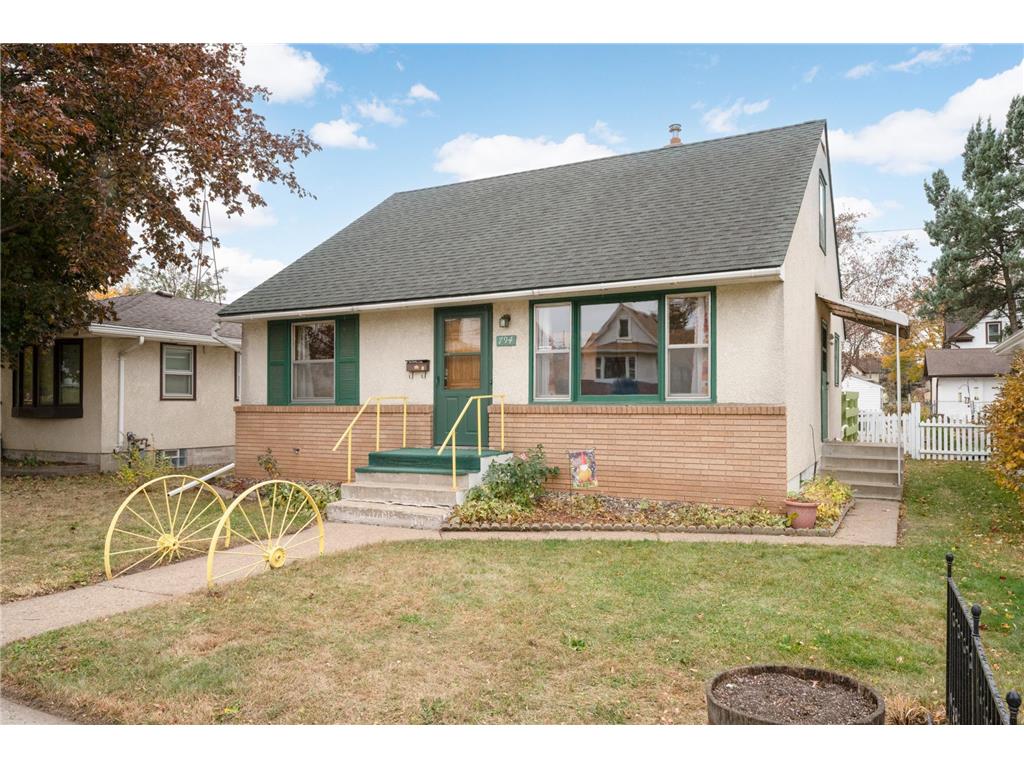 794 Orange Avenue E Saint Paul MN 55106 6347767 image1