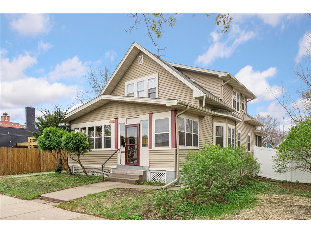 794 Randolph Avenue Saint Paul MN 55102 7050658 image1