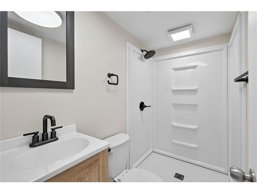 7940 Lad Parkway Brooklyn Park MN 55443 7003685 image21