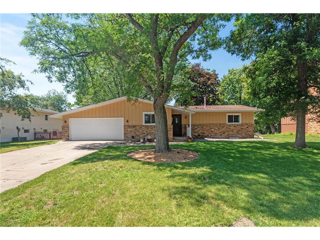 7941 Douglas Drive N Brooklyn Park MN 55443 6389725 image1