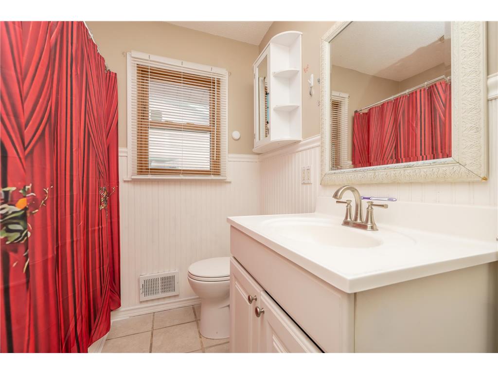 7941 Monroe Street NE Spring Lake Park MN 55432 7025162 image34