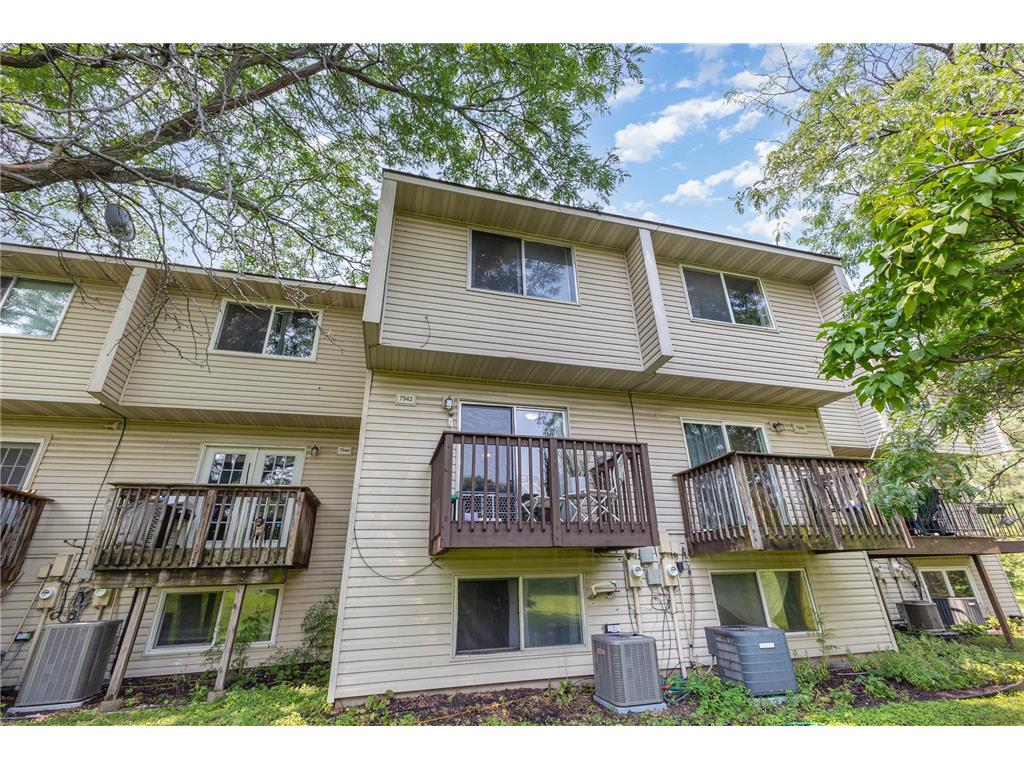 7942 Yates Avenue N Brooklyn Park MN 55443 6760021 image2