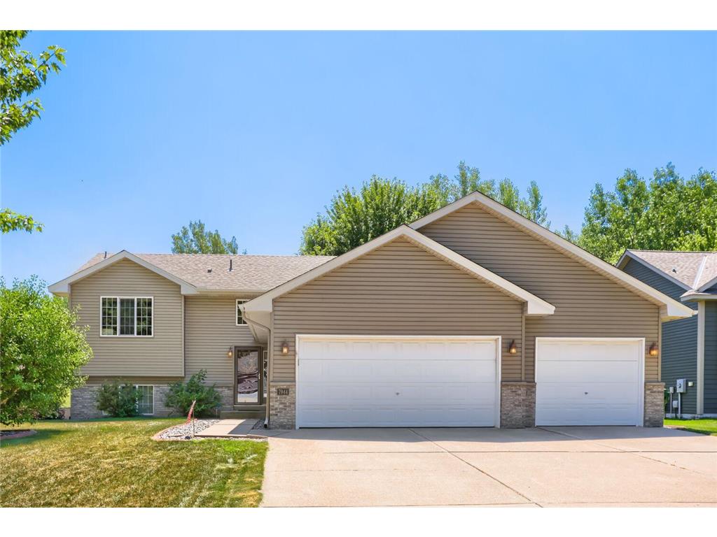 7944 Highland Drive Lino Lakes MN 55014 7107144 image1
