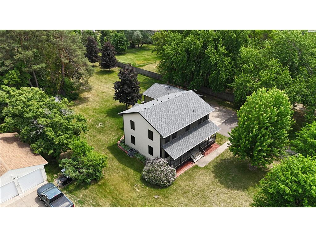 7953 Woodlawn Drive Mounds View MN 55112 7023797 image2
