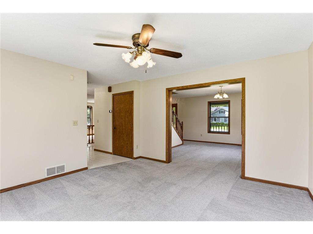 7953 Woodlawn Drive Mounds View MN 55112 7023797 image21