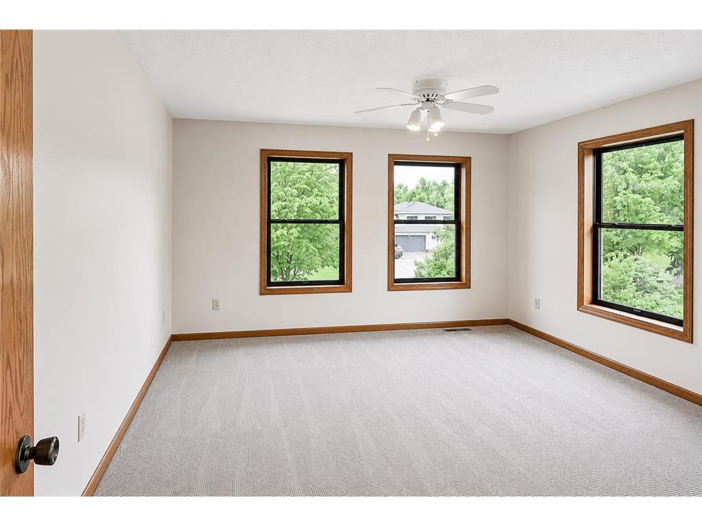 7953 Woodlawn Drive Mounds View MN 55112 7023797 image38