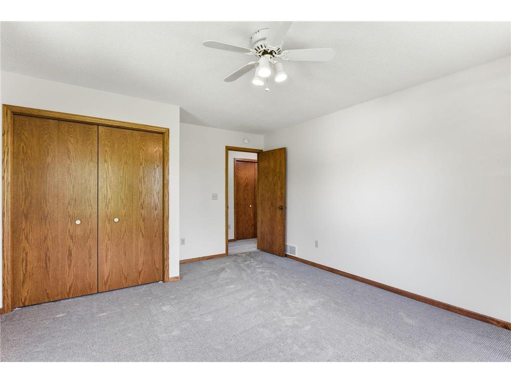 7953 Woodlawn Drive Mounds View MN 55112 7023797 image39