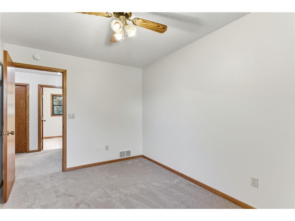 7953 Woodlawn Drive Mounds View MN 55112 7023797 image43