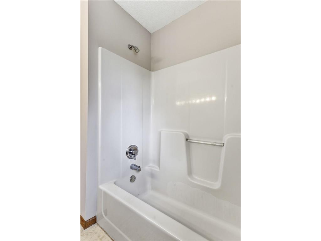 7953 Woodlawn Drive Mounds View MN 55112 7023797 image45