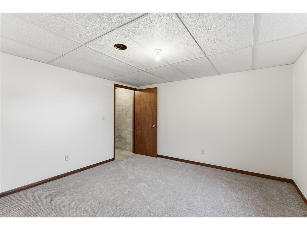 7953 Woodlawn Drive Mounds View MN 55112 7023797 image49