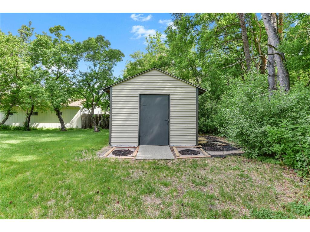 7953 Woodlawn Drive Mounds View MN 55112 7023797 image58