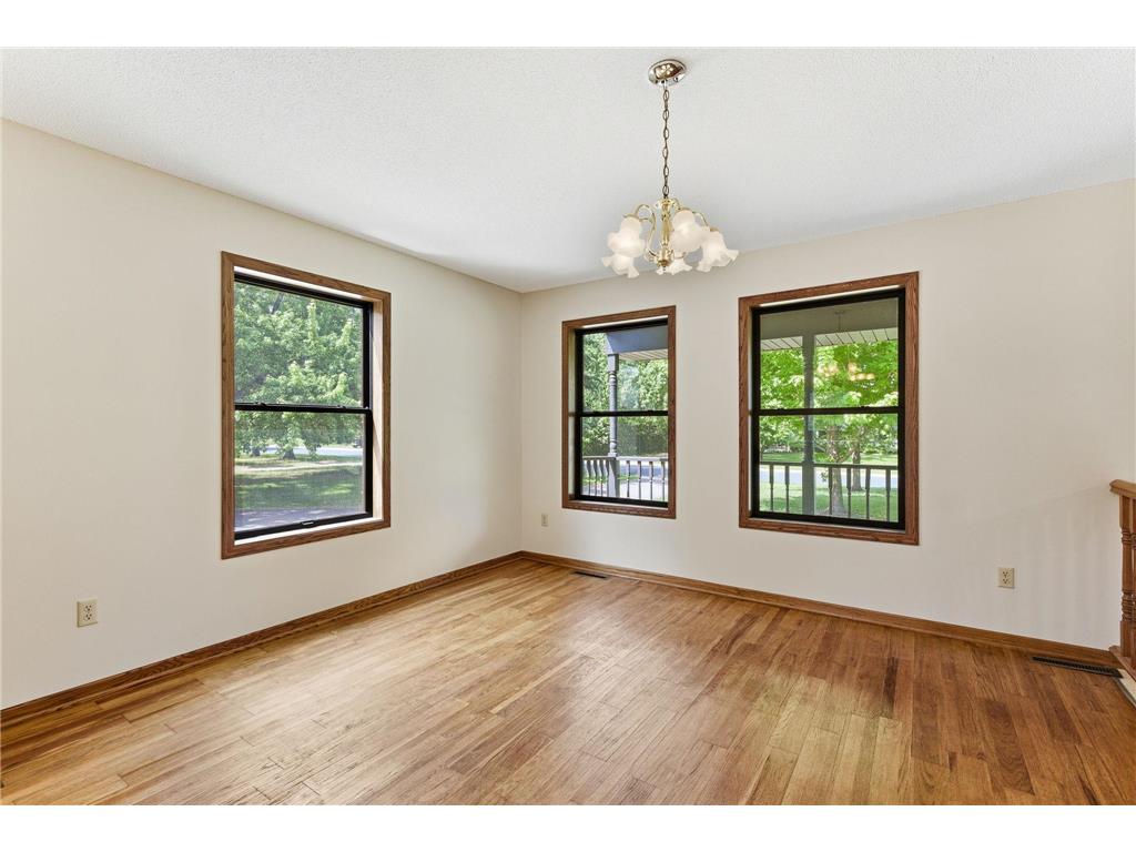 7953 Woodlawn Drive Mounds View MN 55112 7023797 image8