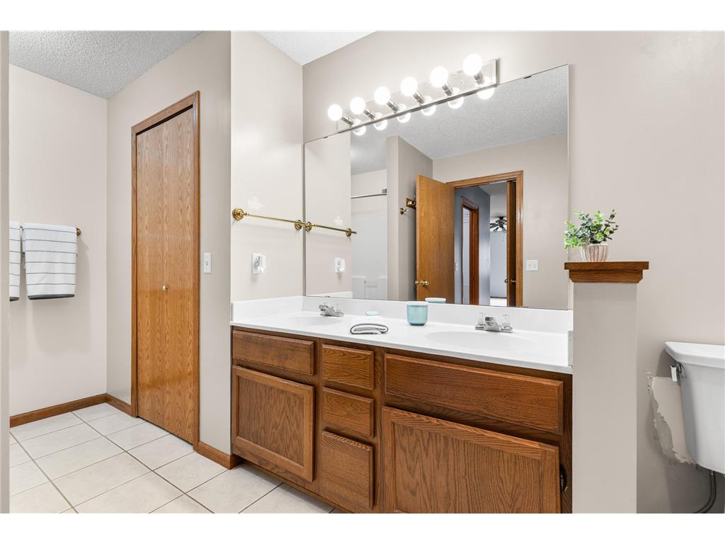 7954 Timber Lake Drive Eden Prairie MN 55347 - Mitchell 7009156 image20