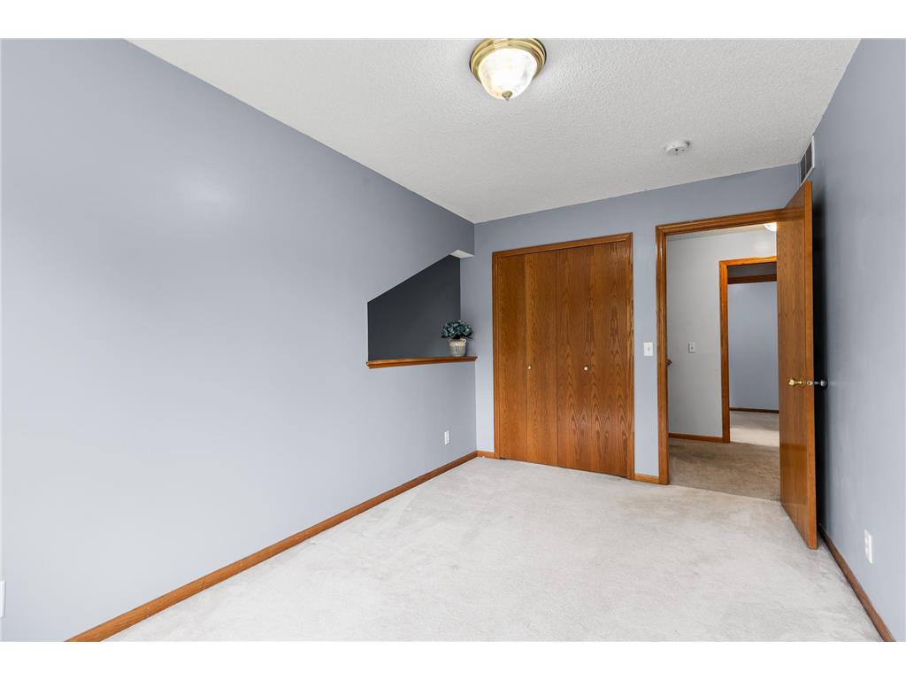 7954 Timber Lake Drive Eden Prairie MN 55347 - Mitchell 7009156 image24