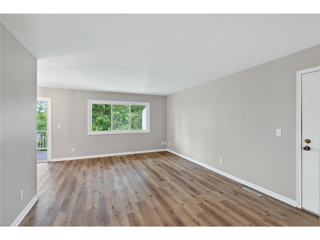 7956 Charles Way Inver Grove Heights MN 55076 7082390 image7
