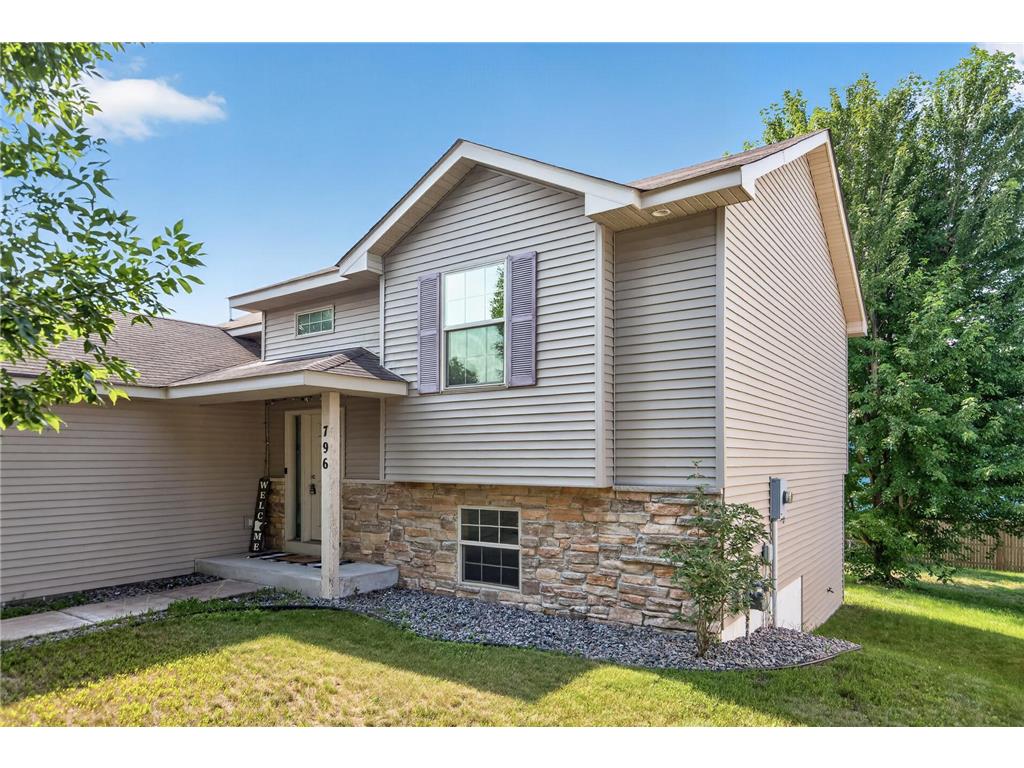796 Park Brook Road NW Isanti MN 55040 7107316 image1
