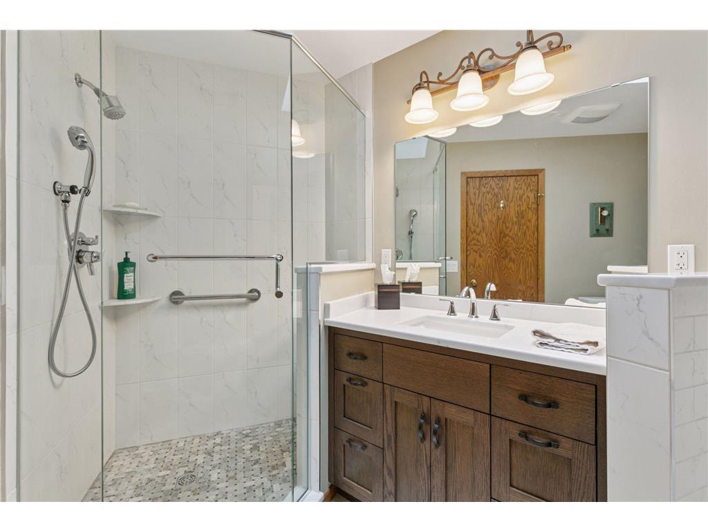 796 Sunset Drive Eagan MN 55123 6815488 image17