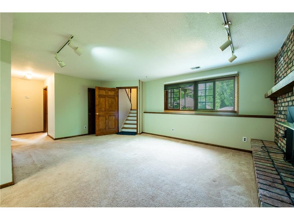 7965 Sierra Parkway Brooklyn Park MN 55444 7100265 image22