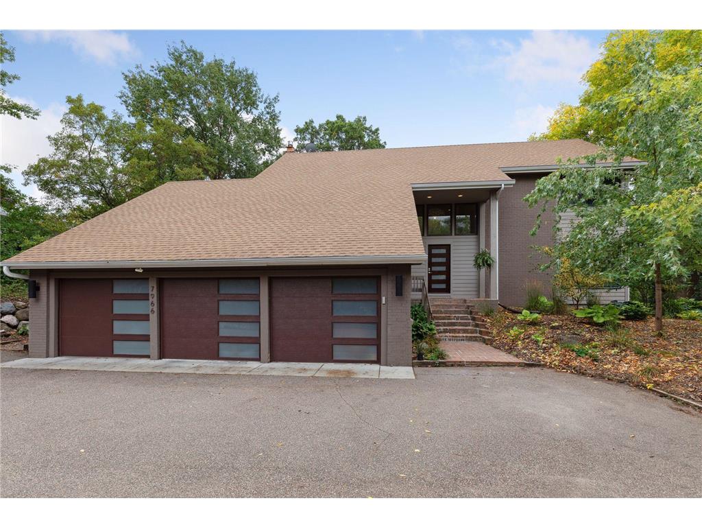 7966 131st Street W Apple Valley MN 55124 6443947 image1