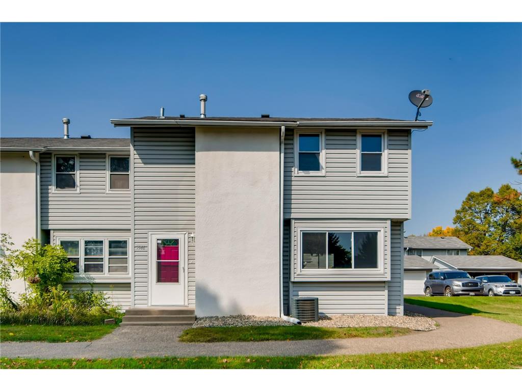 7966 Lad Parkway Brooklyn Park MN 55443 6805130 image1