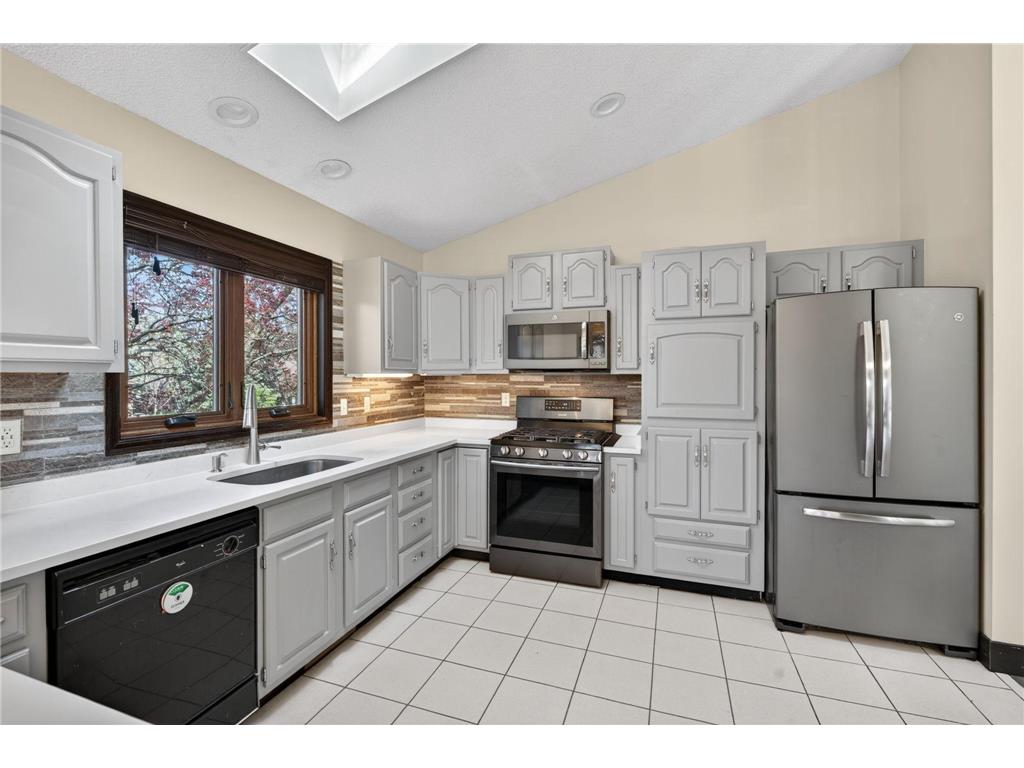 798 Sunset Drive Eagan MN 55123 7057232 image24