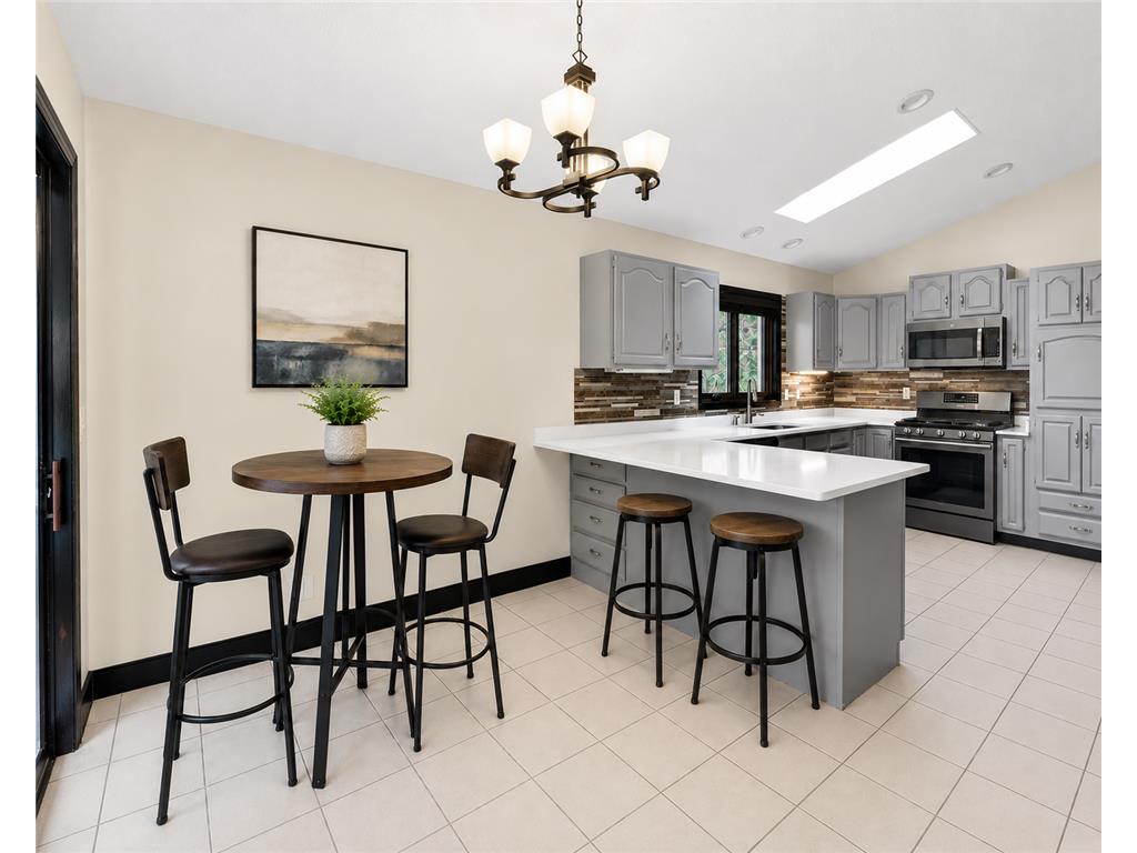 798 Sunset Drive Eagan MN 55123 7057232 image25