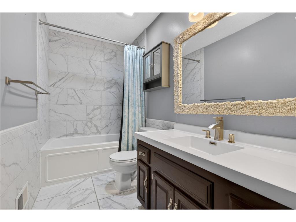 798 Sunset Drive Eagan MN 55123 7057232 image32
