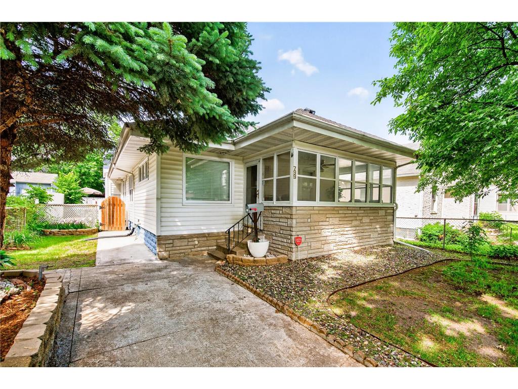 799 Fuller Avenue Saint Paul MN 55104 7083652 image1